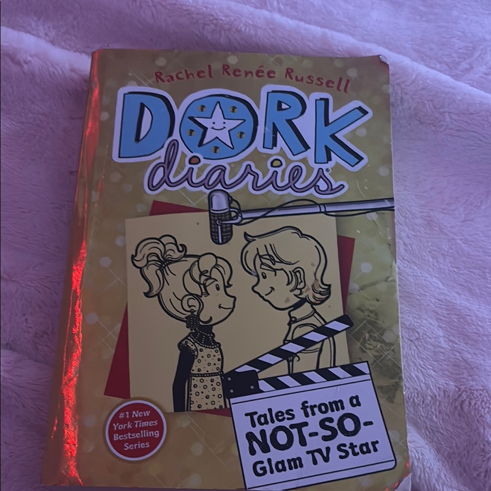 Dork Diaries Book - Yellow Cover
